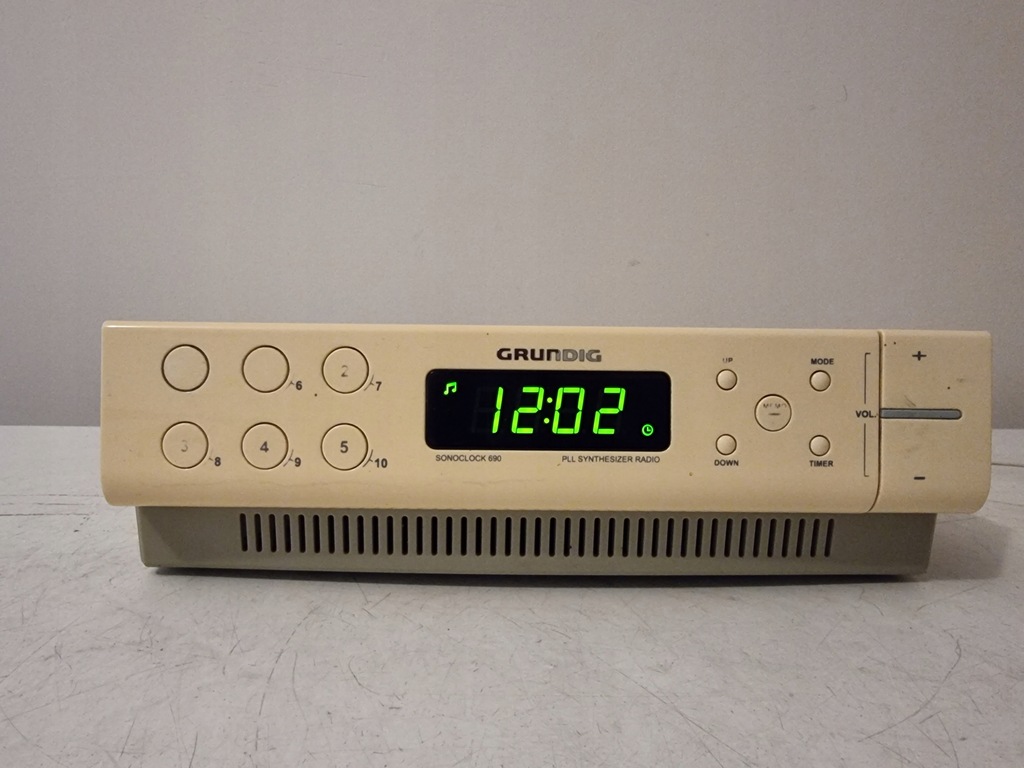 RADIO GRUNDIG SONOCLOCK 690 !!!!!!! 12486240574 oficjalne archiwum