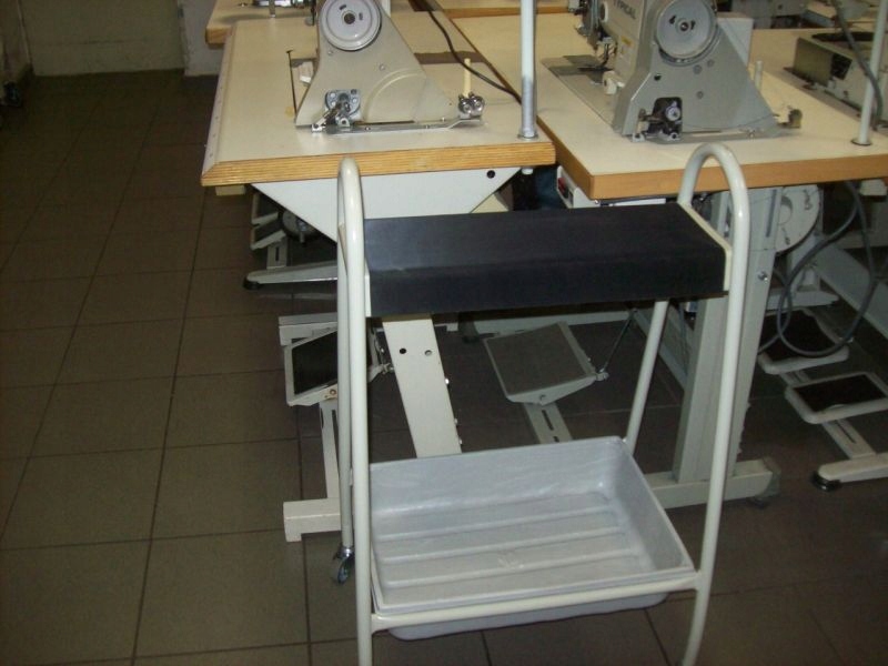 Pomocnik szwaczki PS-03 PROD. WYPASAŻENIA SZWALNI