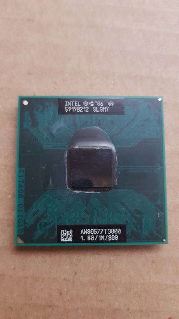 Procesor Intel Celeron T3000 1.80 Ghz / 1M / 800