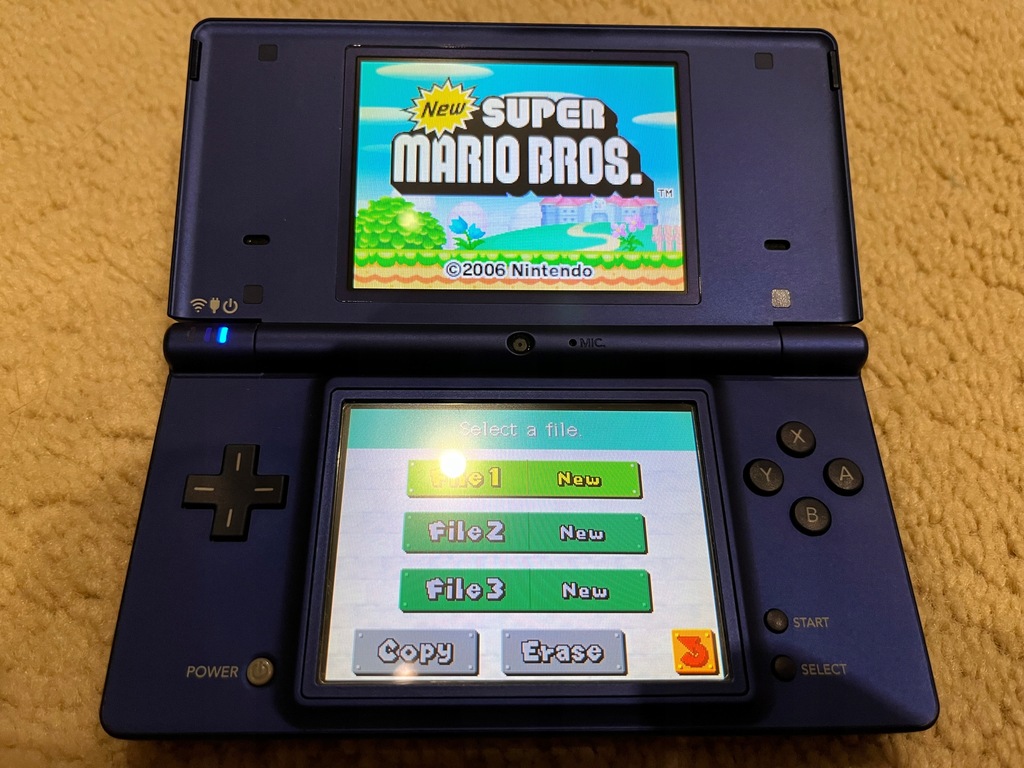 Konsola Nintendo DSi niebieska