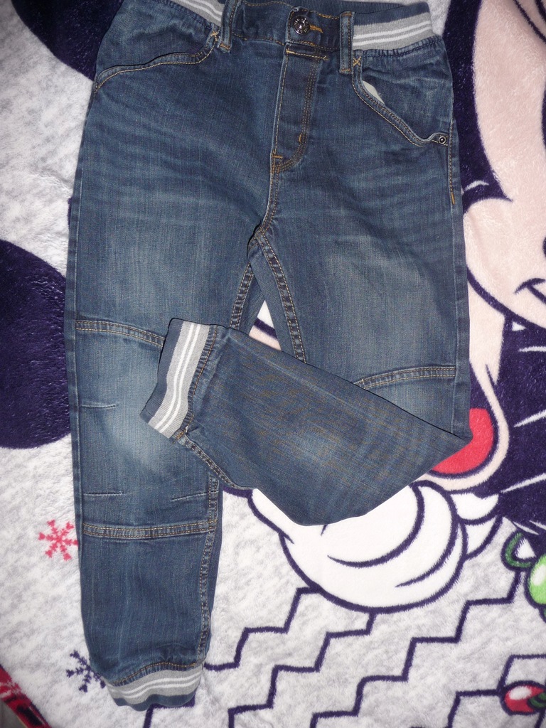 H &M spodnie jeansy dla chłopca 128