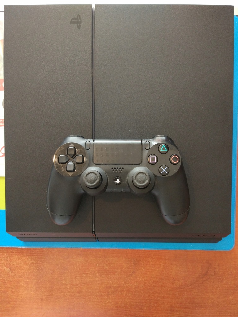 KONSOLA PS4 PLAYSTATION Sony 4 500GB CUH-1216A pad