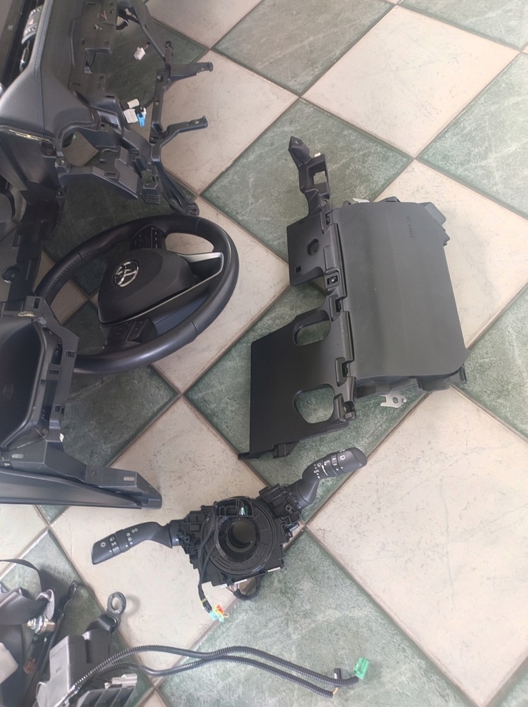 Deska poduszki air bag toyota RAV4 HYBRYDA 21r 12119247540