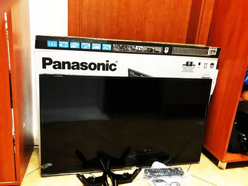 TELEWIZOR 40'' PANASONIC TX-40FS400E NA GWARANCJI