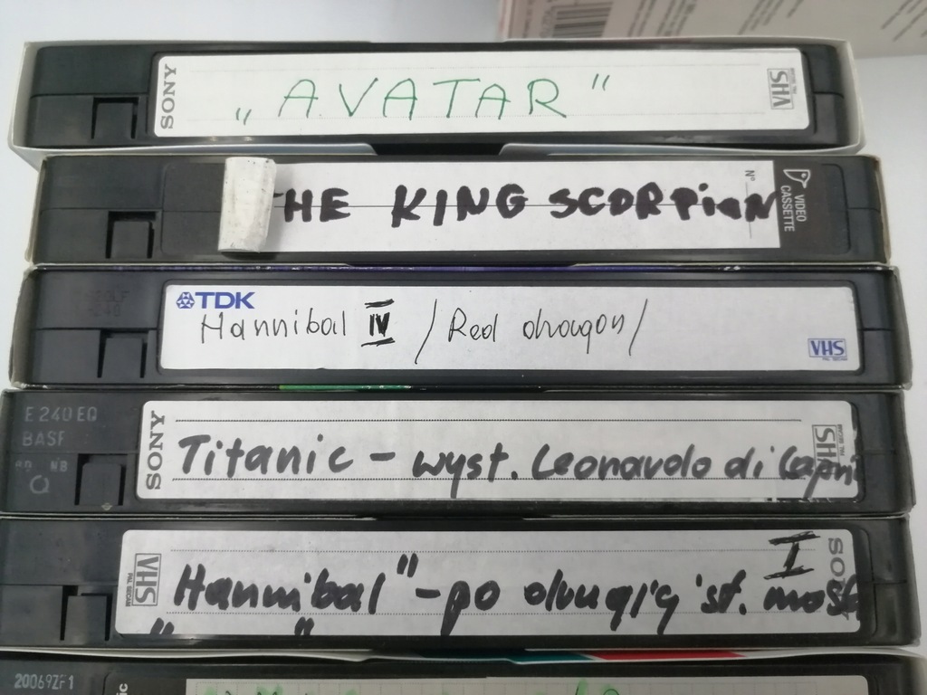 Купить НАБОР ВИДЕОКАССЕТ VHS ИЗ 18 ШТ., ЗАПИСАННЫХ: отзывы, фото, характеристики в интерне-магазине Aredi.ru