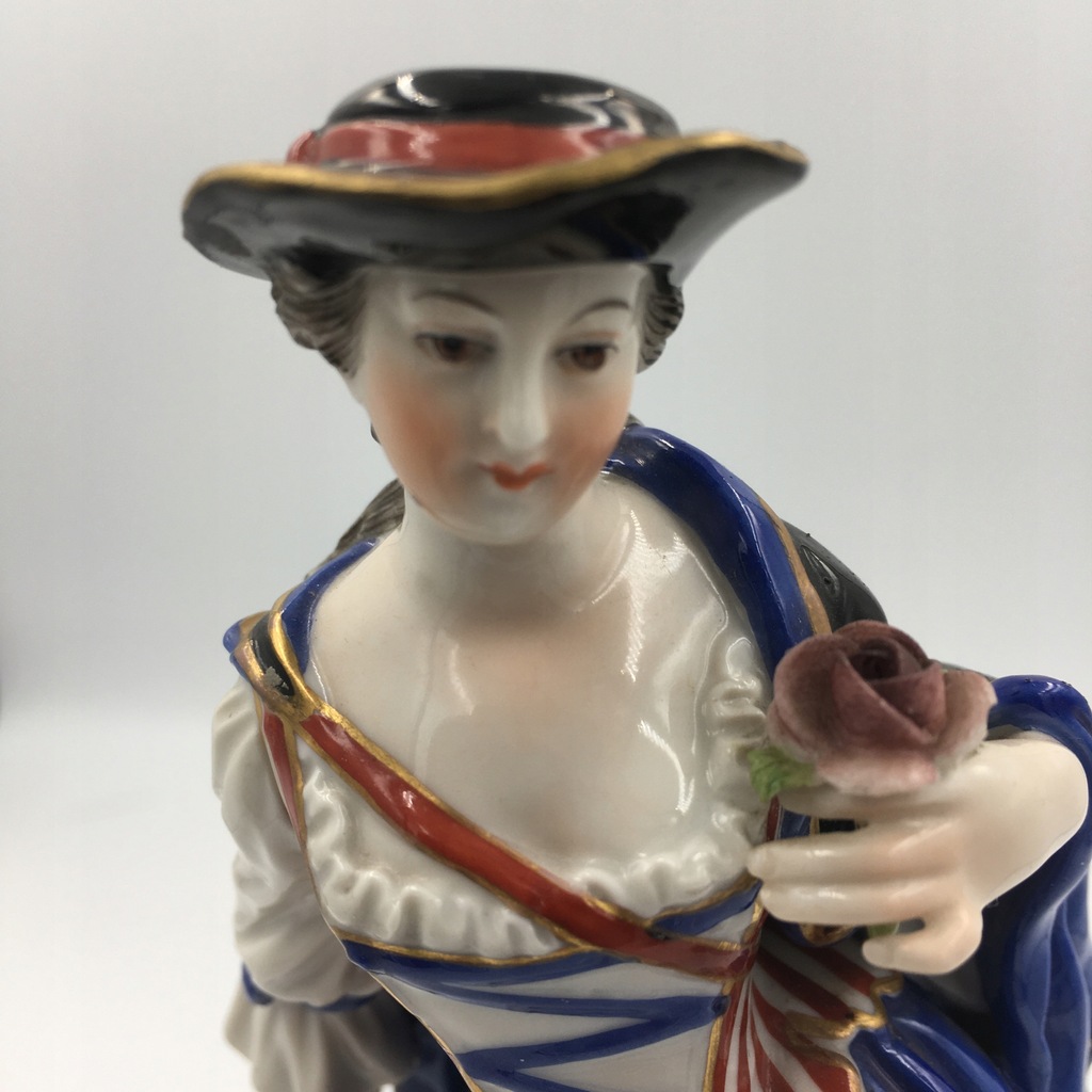 Porcelanowa figurka - XIX Volksted