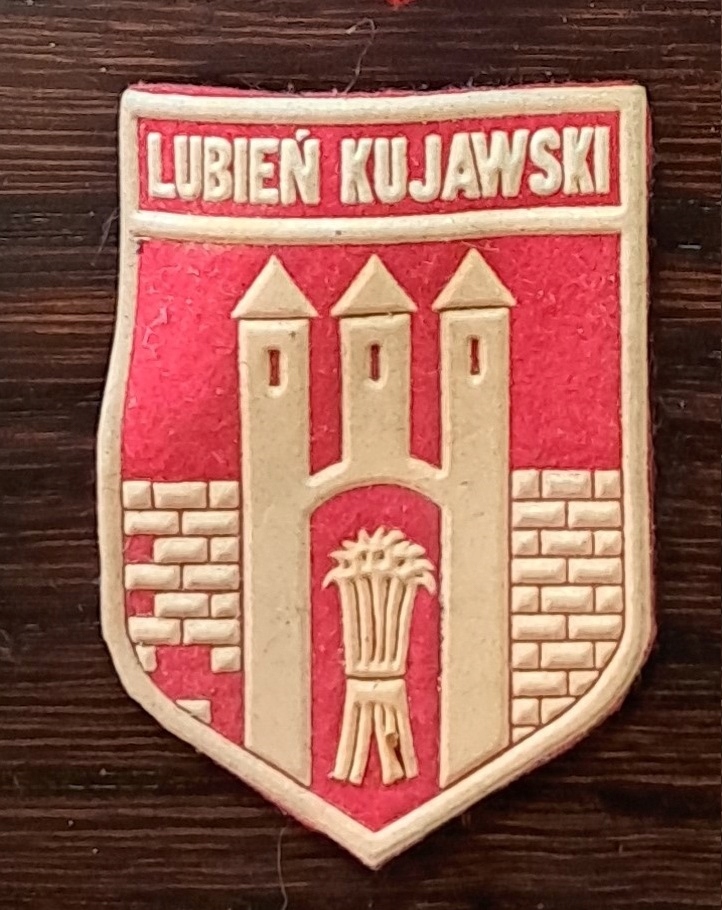 LUBIEŃ KUJAWSKI HERB - naszywka z PRL