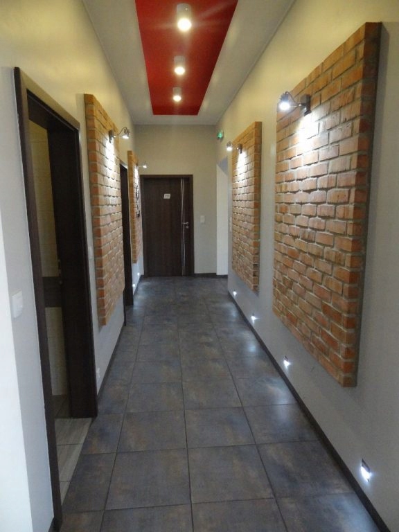 Lokal usługowy, Dąbrowa Tarnowska, 689 m²
