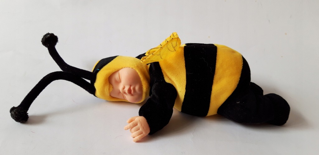 Anne Geddes lalka lalunia pszczoła