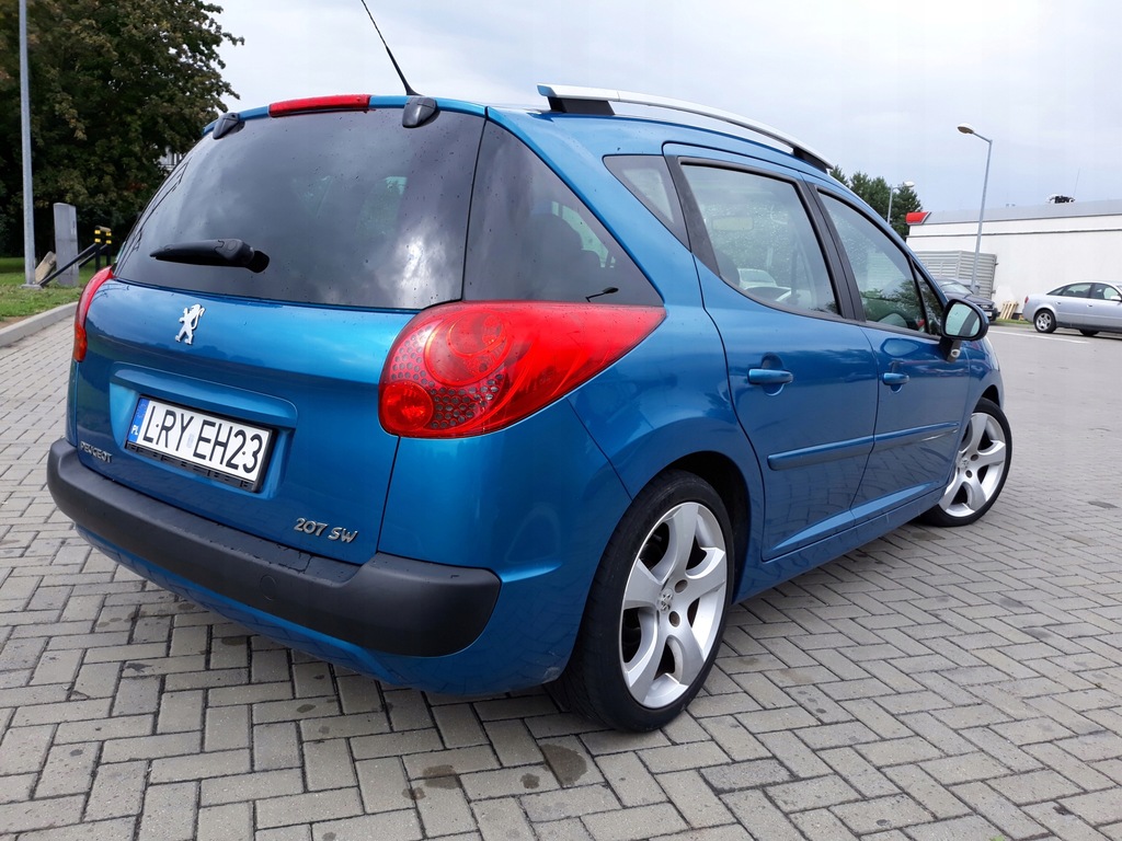 Peugeot 207 SW 1,6 benzyna 120 km 2008 r Panorama