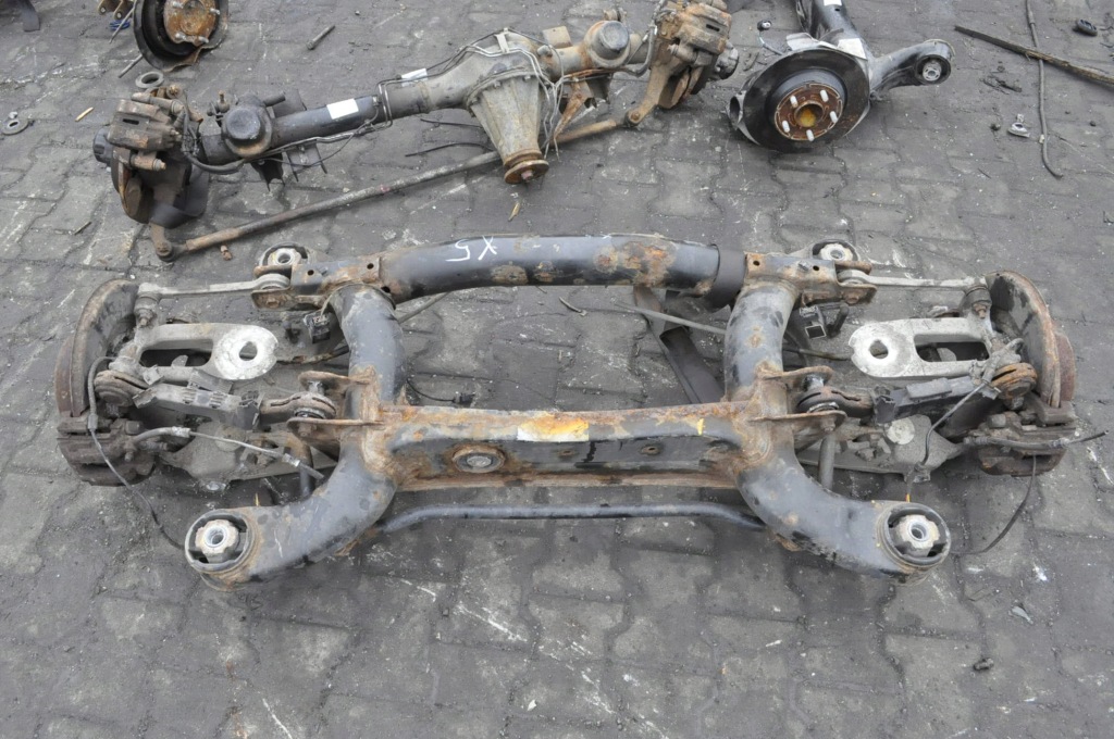 BMW X5 E53 ZAWIESZENIE BELKA TYŁ SANKI + ZACISKI - 13179342371 ...