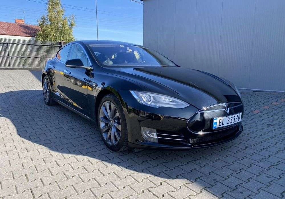Tesla Model S Tesla Model S Performance