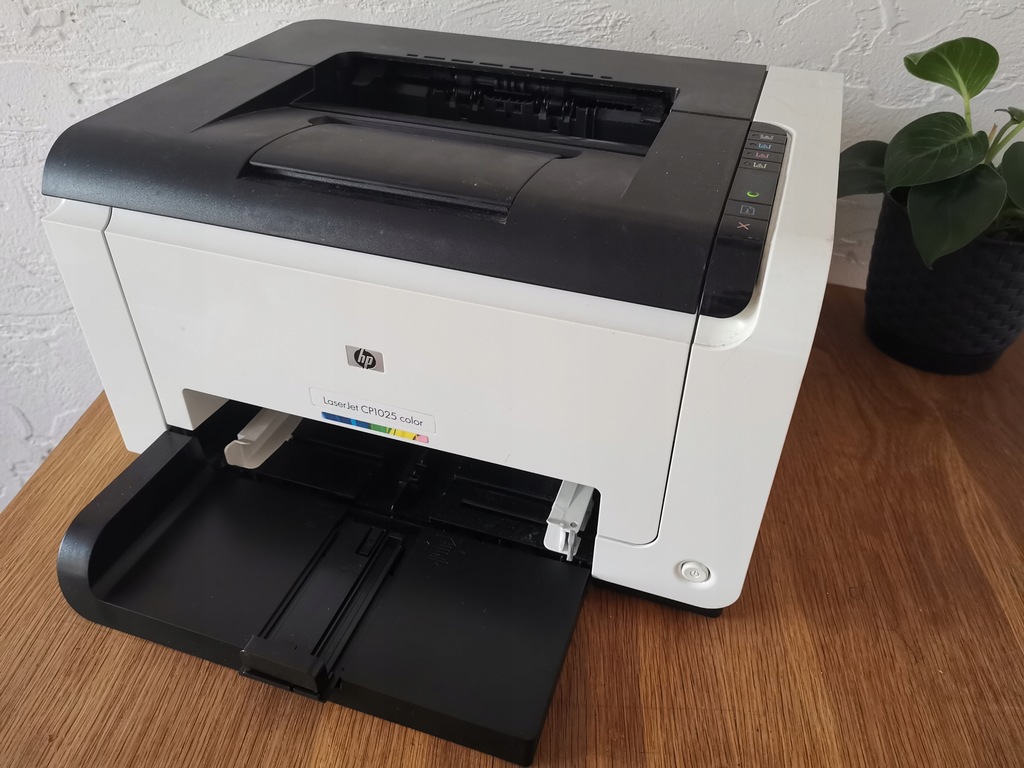 HP LaserJet CP1025 drukarka laserowa Przebieg 1,6k