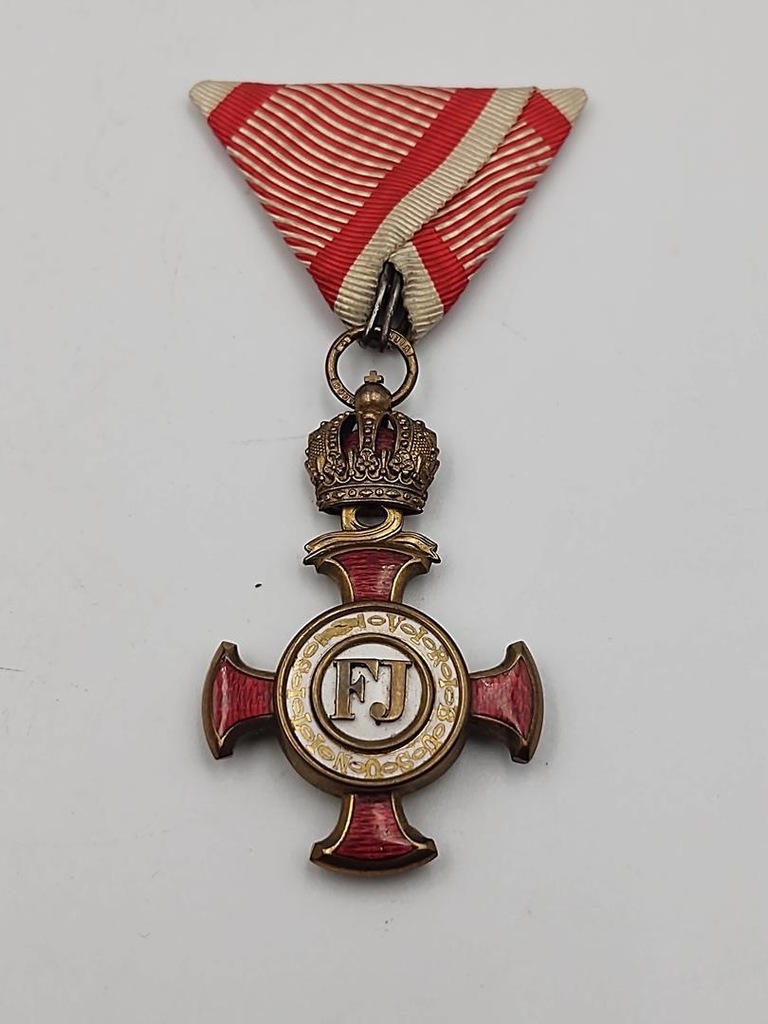 Złoty Krzyż Zasługi z Koroną, Austro-Węgry