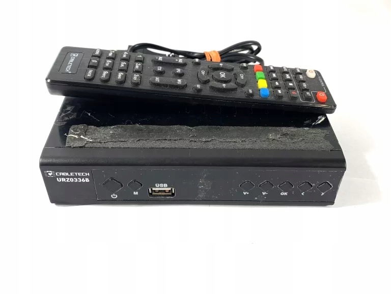 DEKODER DVBT2 CABLETECH URZ0336B PILOT