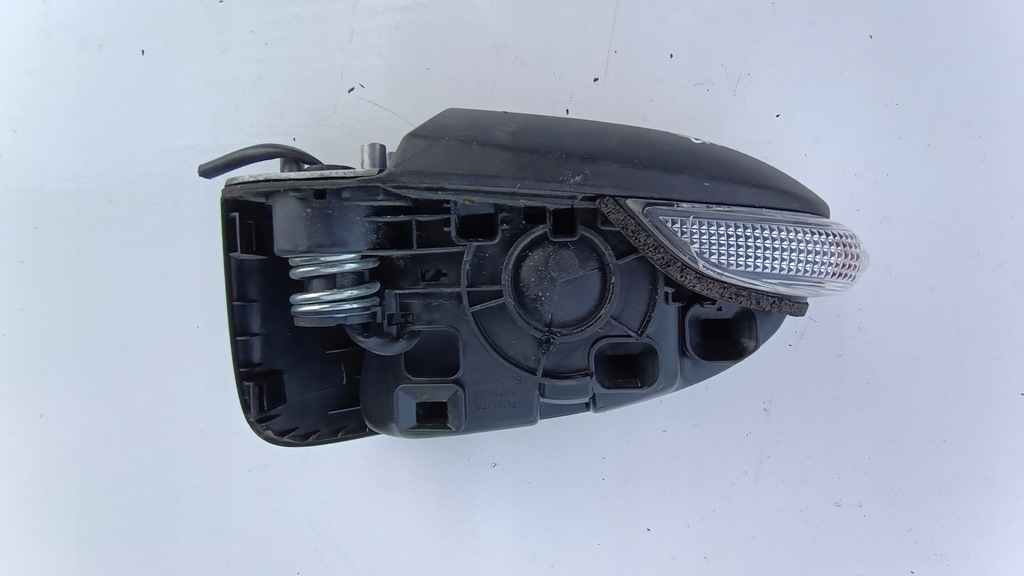 TOYOTA YARIS III 5PIN OBUDOWA RAMKA PRAWEGO LUSTERKA