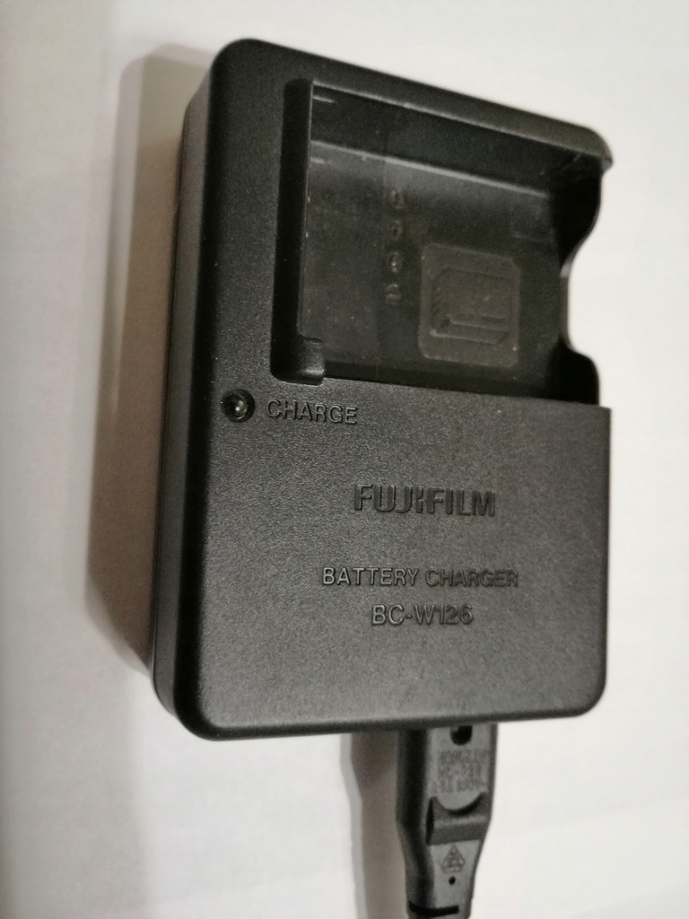 Ładowarka Fujifilm BC-W126, 8,4V - 0,6A