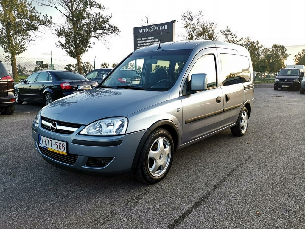 Opel Combo 1.4 16v Po dużym serwisie opłacony