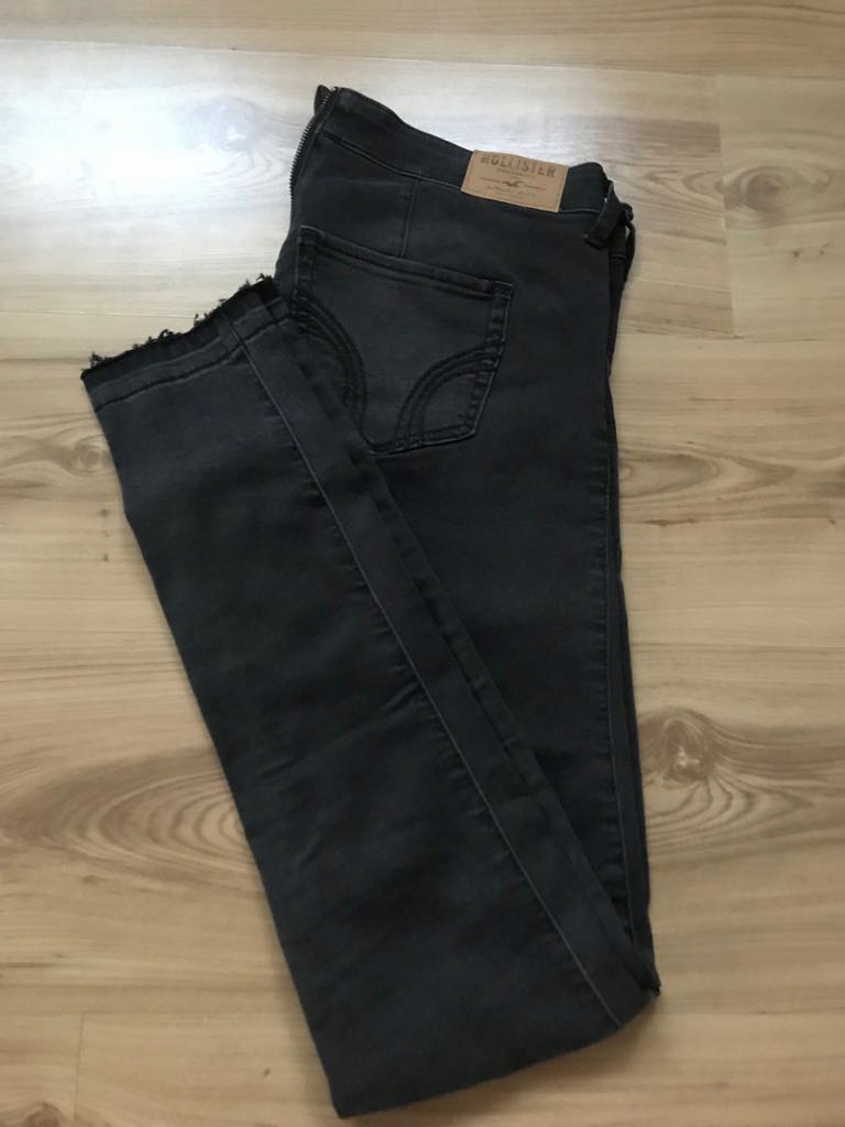 Hollister by A&F jeansy super skinny r. 40