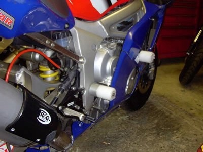 CRASH PADY R&G YAMAHA YZF-R6 LOWERS 99-02