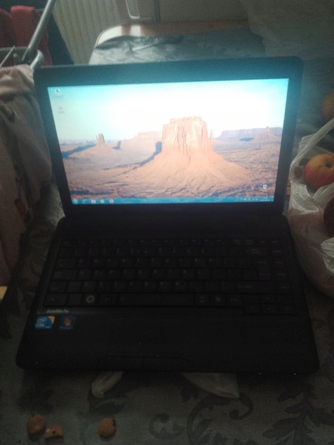 Laptop TOSHIBA L630 I Core 6 GB dysk 500 zasilacz