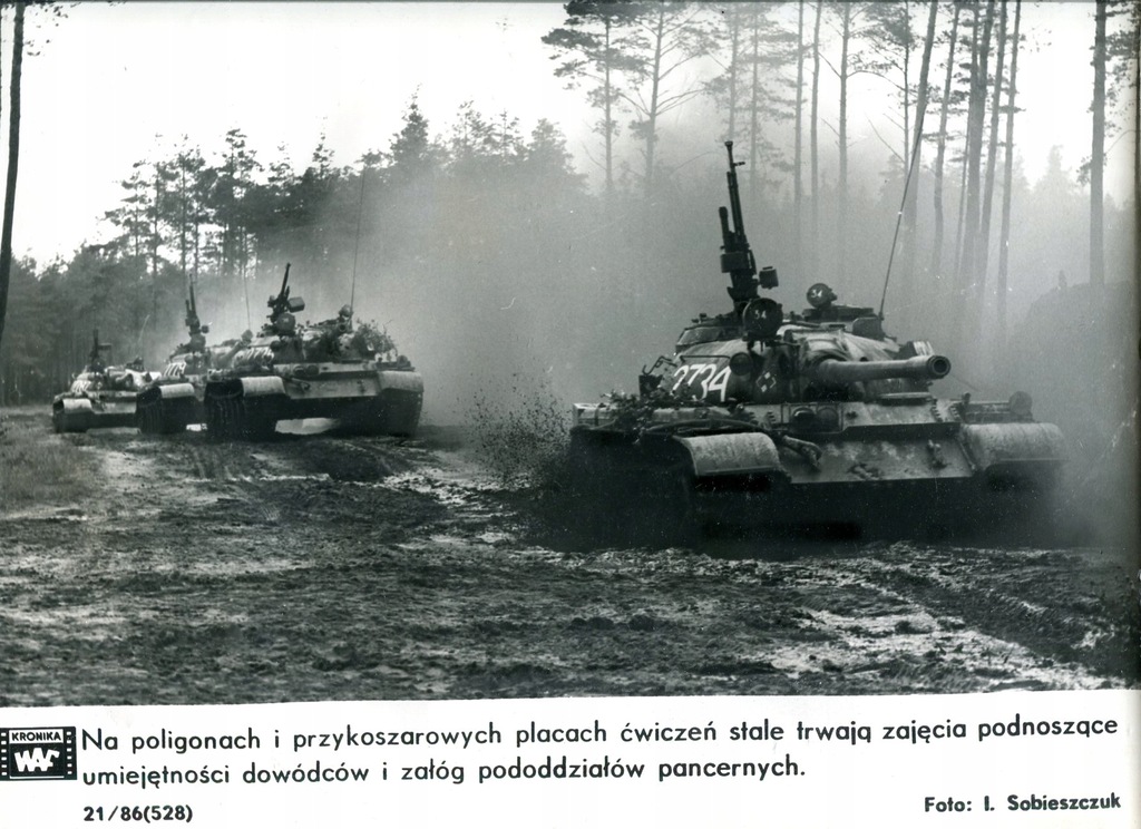 LWP- Czołgi w czasie ćwiczeń - poligon.Wyd. WAF - 12744233897 ...