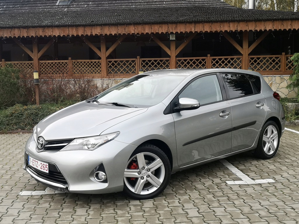 Купить TOYOTA AURIS 1.6 Benz 132 л.с./97 000 км/сборы/полный: отзывы, фото, характеристики в интерне-магазине Aredi.ru