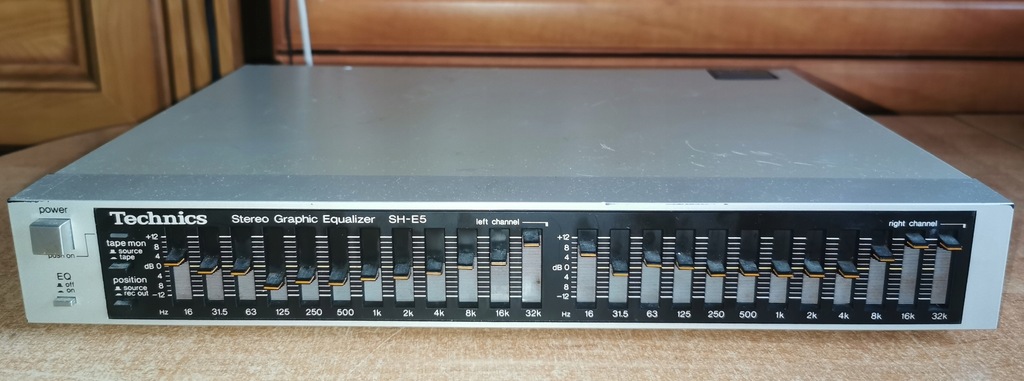 Equalizer Technics SH-E5 # JAPAN # Stereo 2 x 12