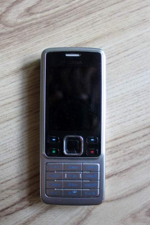 Telefon Nokia 6300