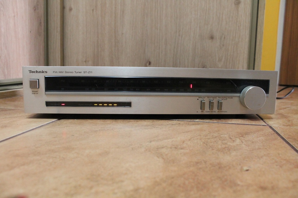 Tuner Analogowy Technics ST-Z11 Radio