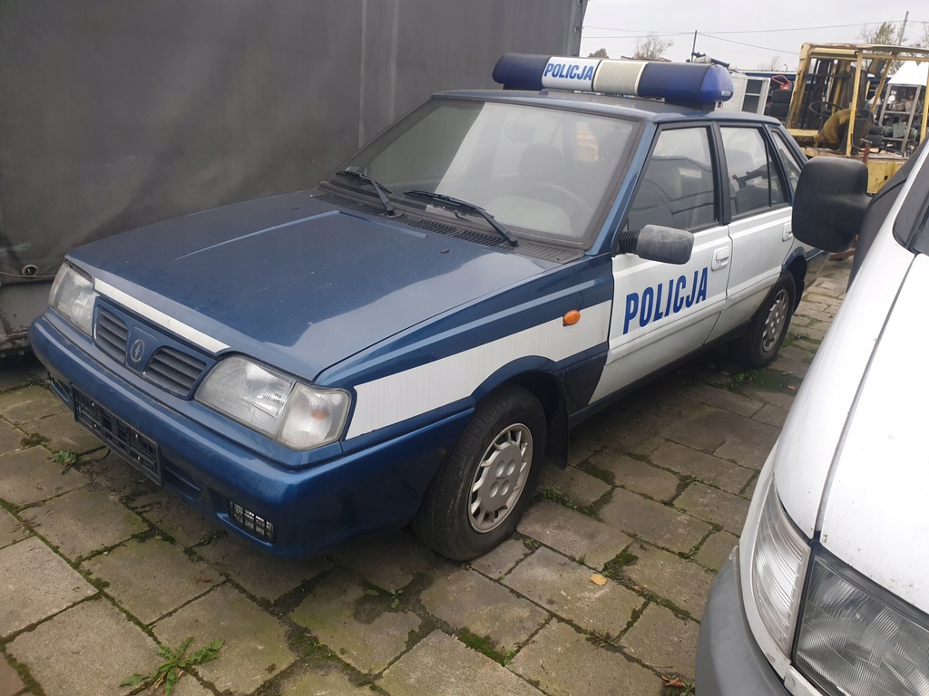 Polonez Caro plus - Policja