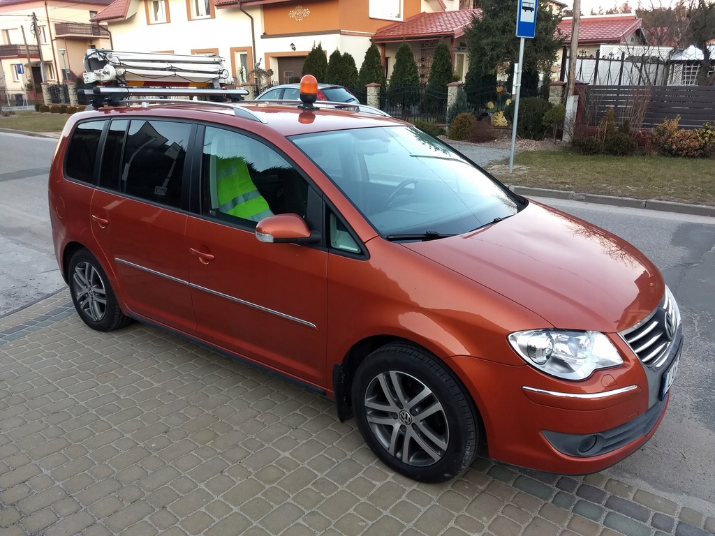 VW Touran 2.0 HIGHLINE 7 osobowe orginał /pod LPG