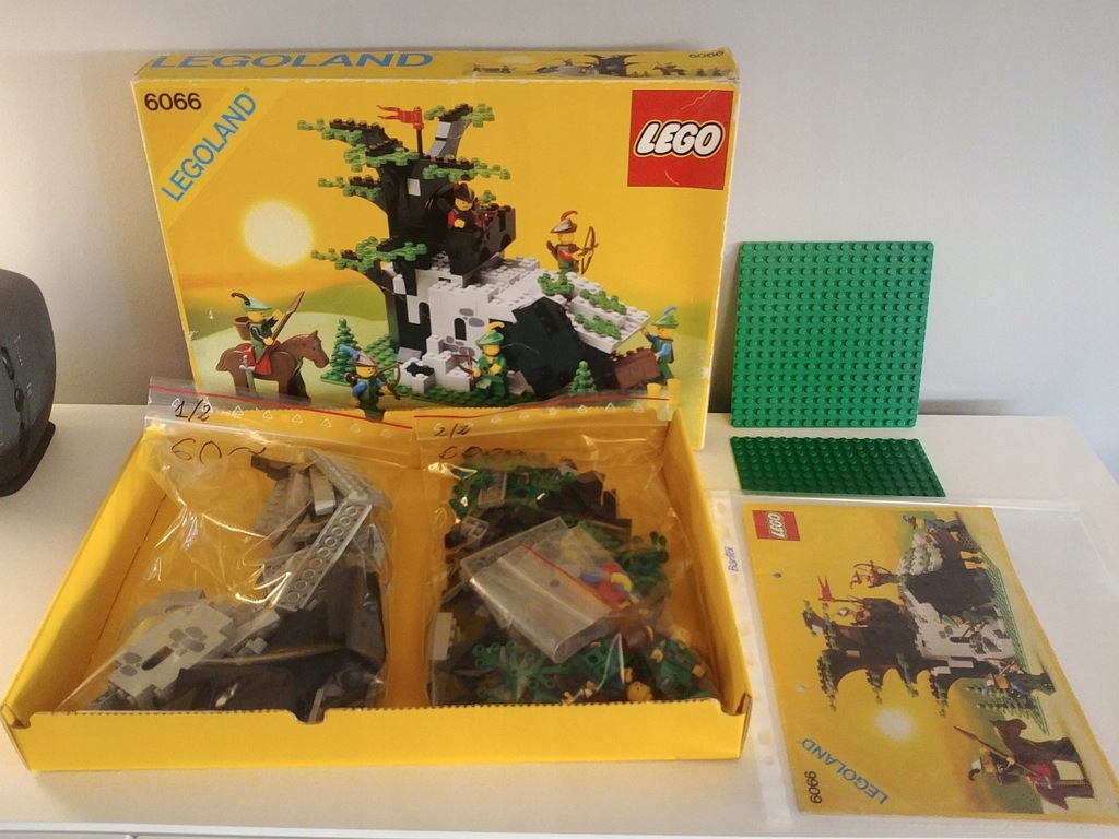 LEGO Castle 6066 - Camouflaged Outpost - KOMPLET