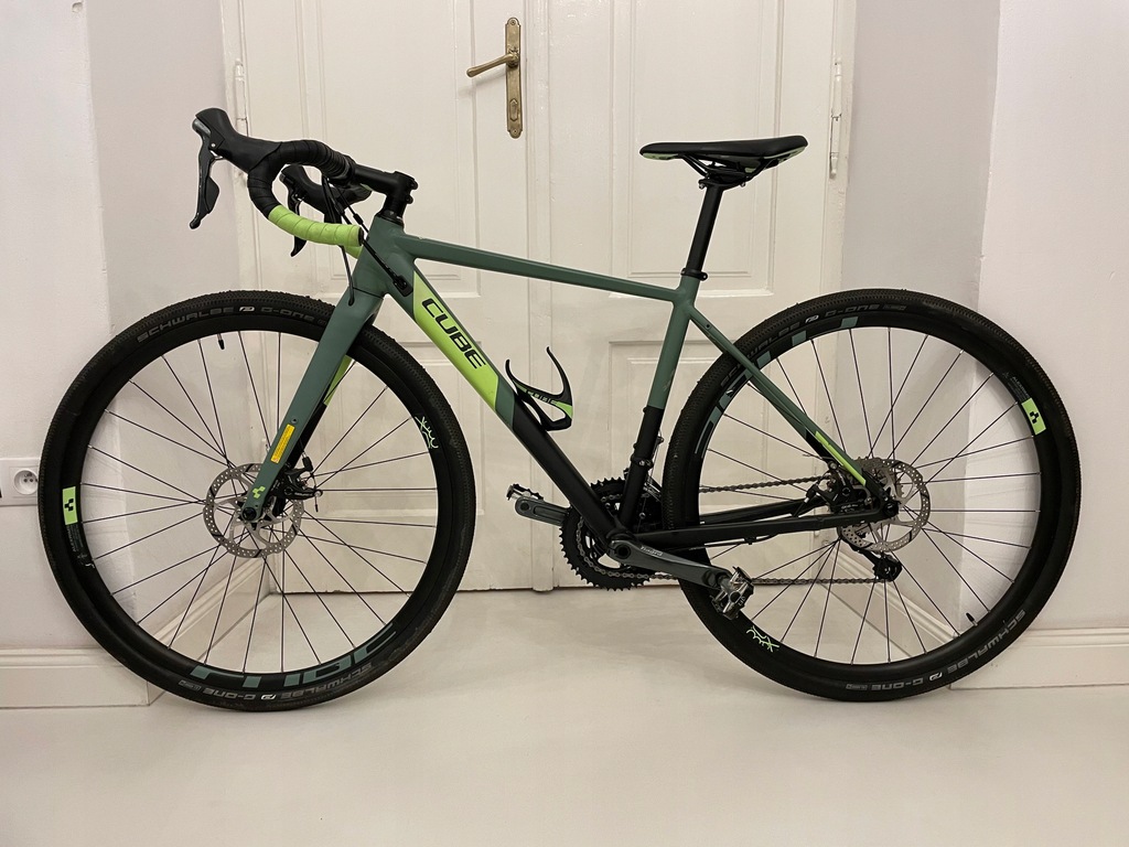 Rower CUBE gravel Nuroad Pro Black/Sharpgreen 2020