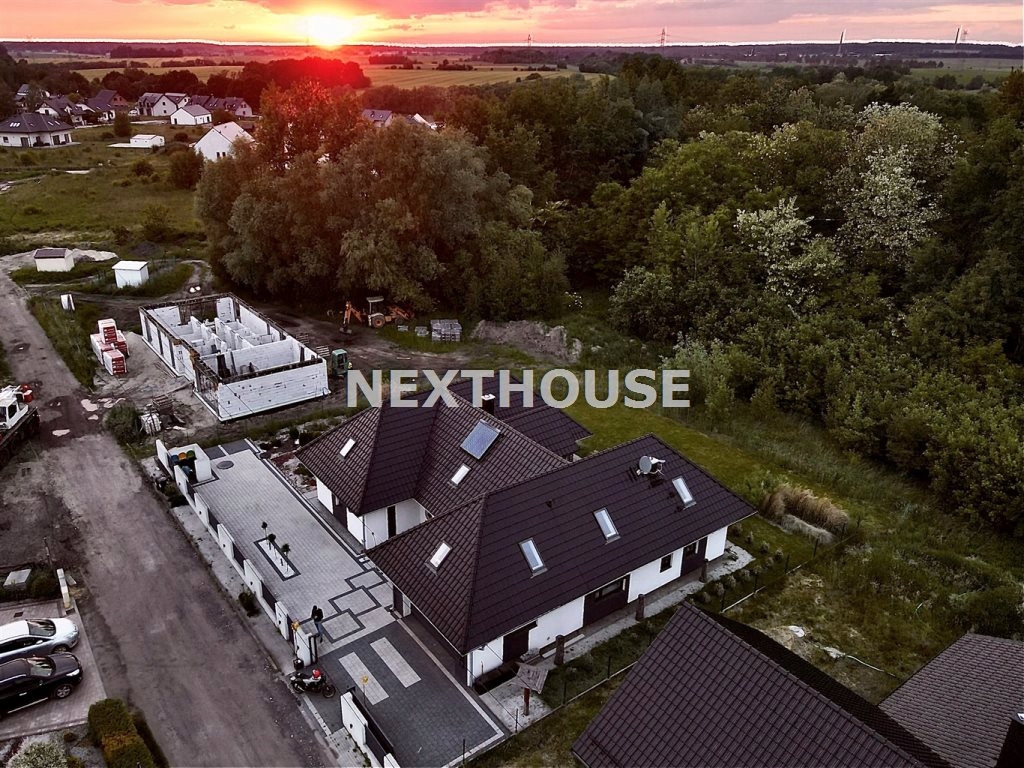 Dom, Pyskowice, Gliwicki (pow.), 242 m²