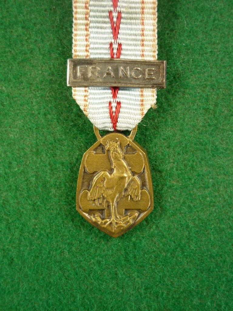 Medal Pamiątkowy Wojny 1939–1945 - miniaturka
