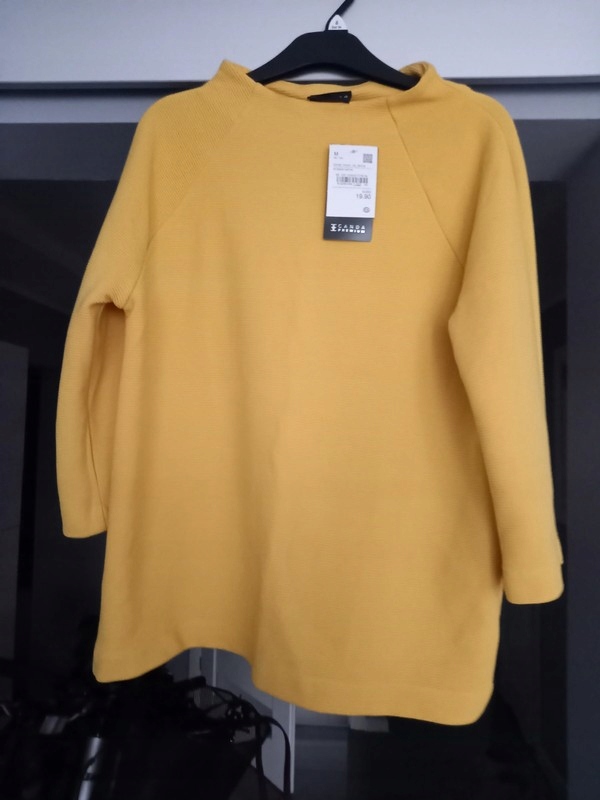 Miodowy żółty sweter półgolf M/L