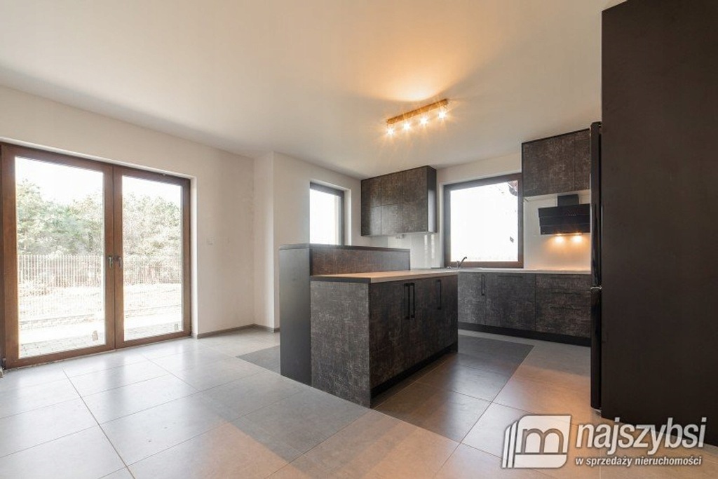 Dom, Budno, Goleniów (gm.), 170 m²