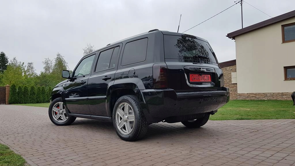 Купить Jeep Patriot 2.4 4x4 DVD кожа *buzz*платный: отзывы, фото, характеристики в интерне-магазине Aredi.ru