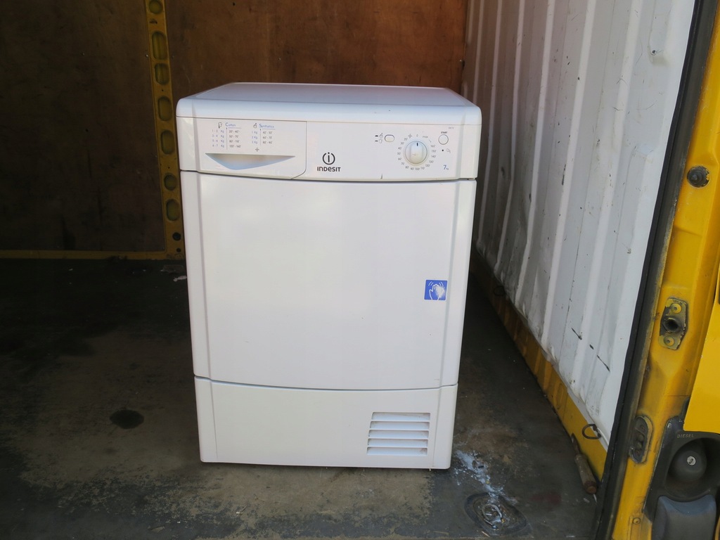 Suszarka kondensacyjna INDESIT IDC75 - 7 kg