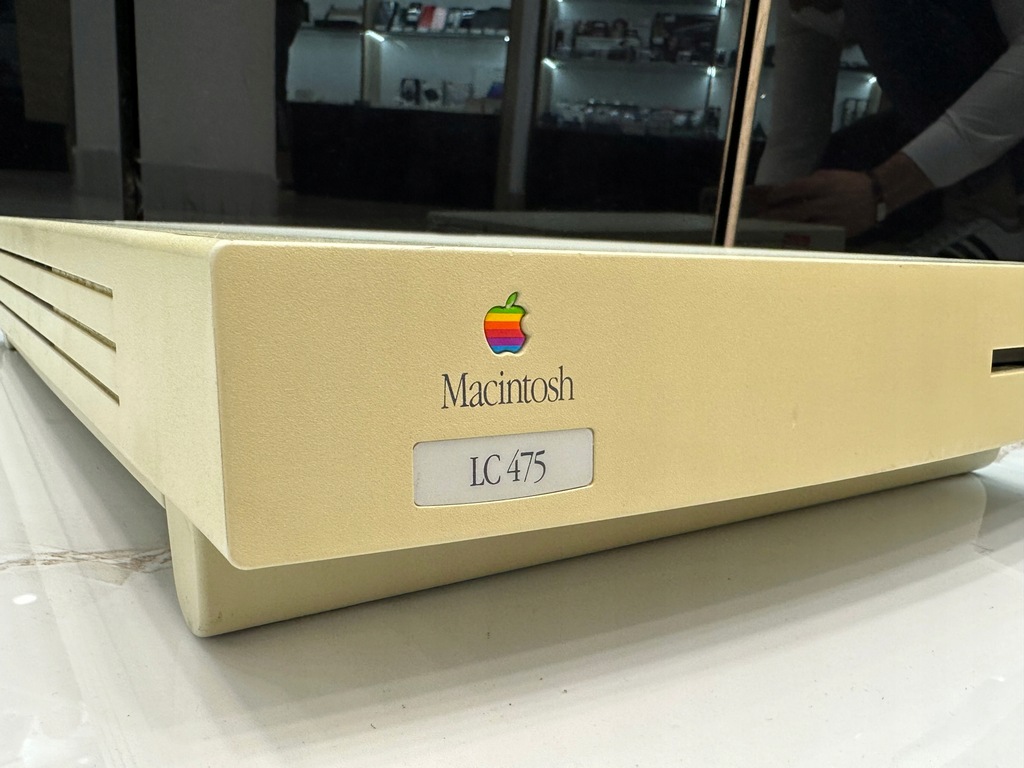 Apple Macintosh M1476 Sprawny!