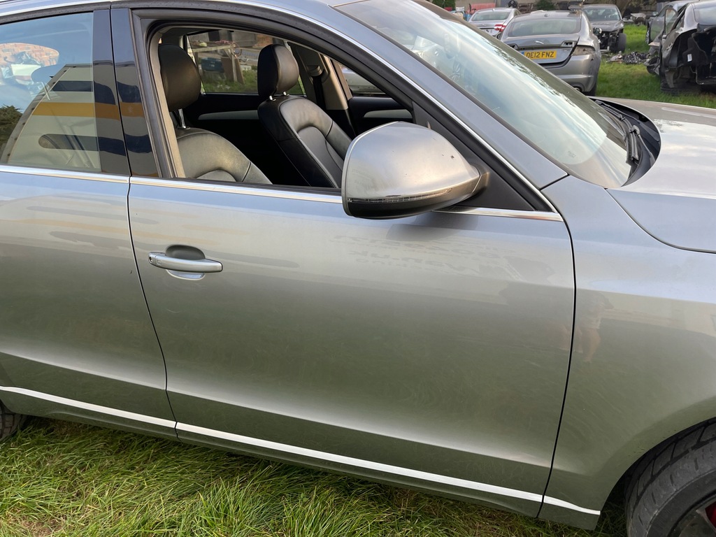 DRZWI PRAWE PRZEDNIE PRZÓD PRAWY AUDI Q5 I 8R LY7G