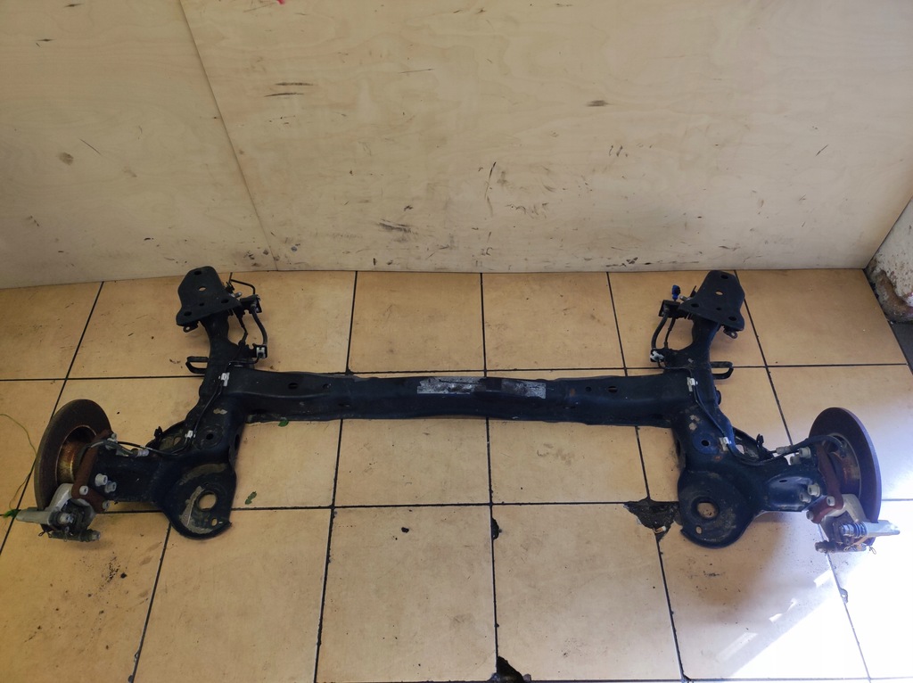 Oś belka zawieszenia tył Citroen C4 II B7 - 12356083268 - oficjalne ...