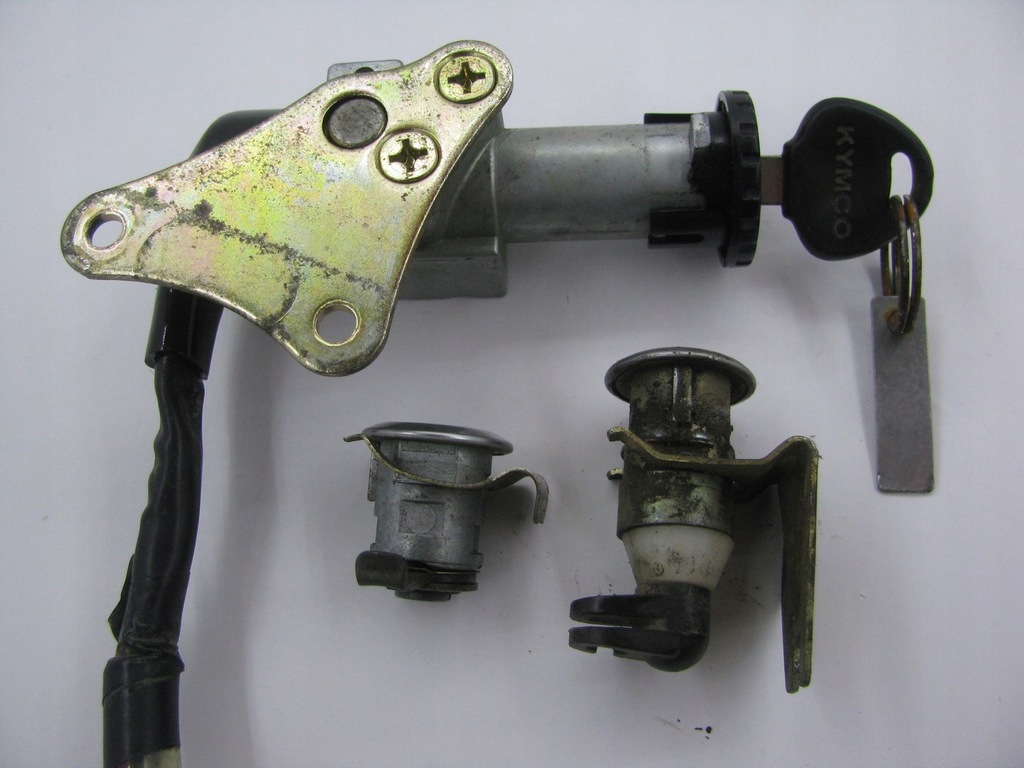 パーツ Yamaki STACYJKA ZAMKI KOMPLET KYMCO ZX 50 2T - 7781622474