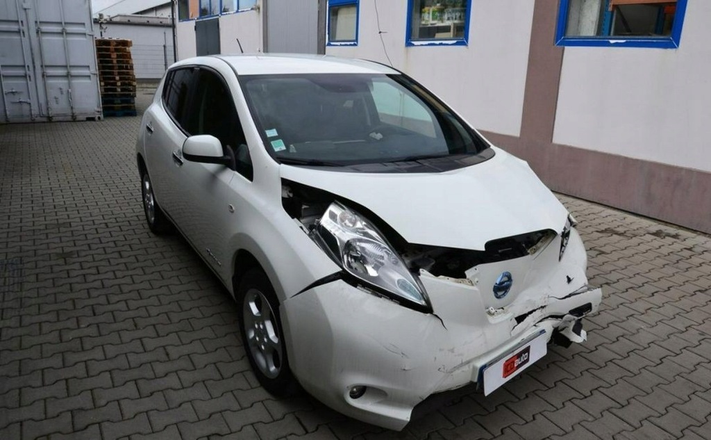 Nissan Leaf full elektryk zero emission nawi...