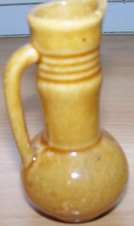 Dzbanuszek ceramiczny