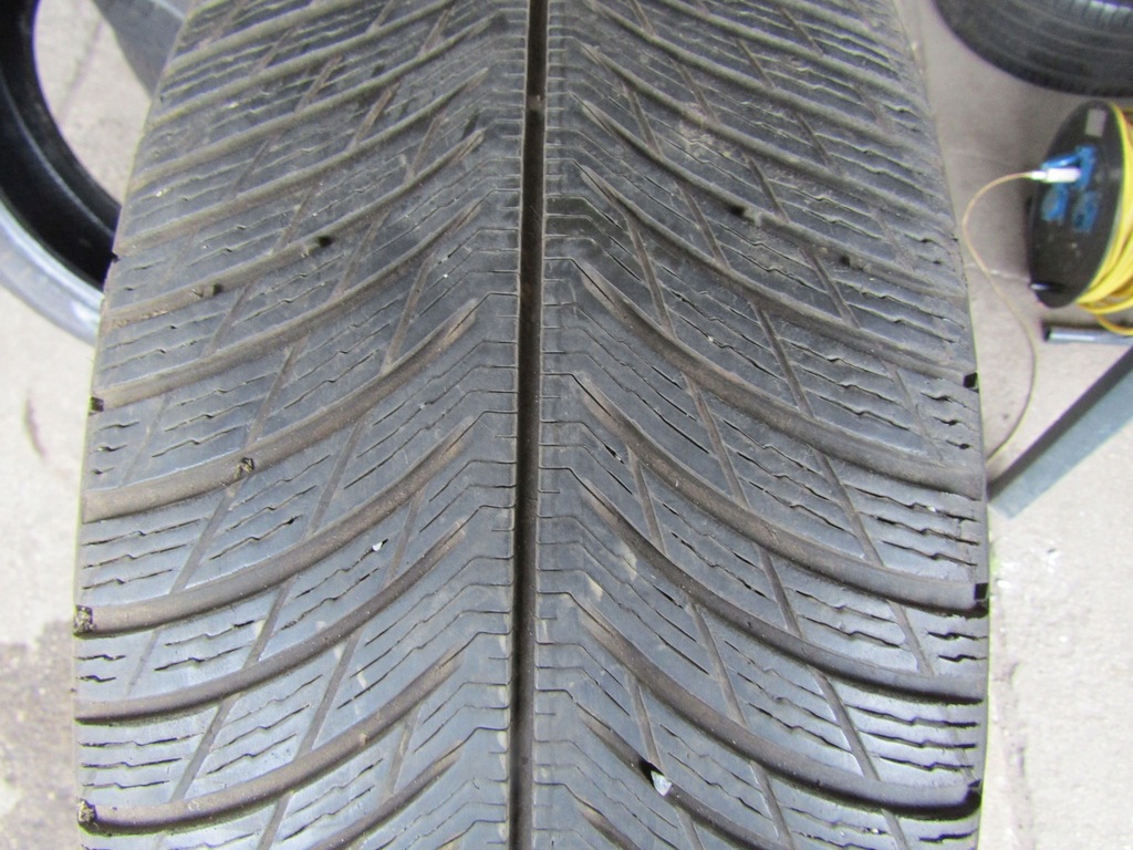 235/50R18 MICHELIN PILOT ALPIN 5 5mm 101V