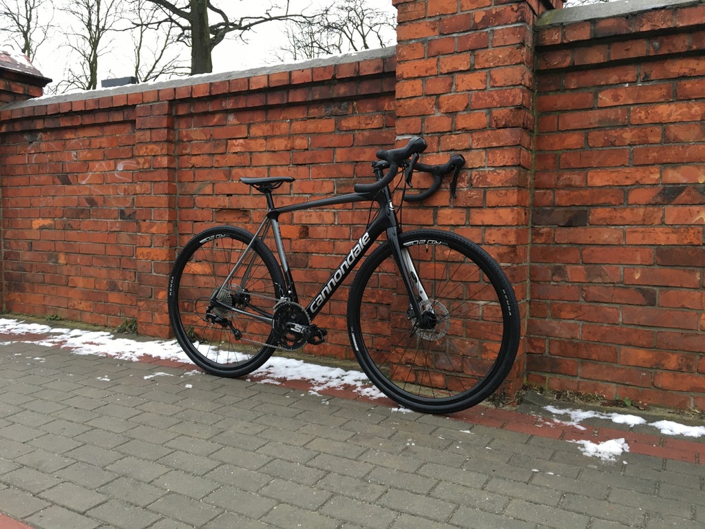 GRAVEL CANNONDALE SYNAPSE 105 56cm CARBON enduranc