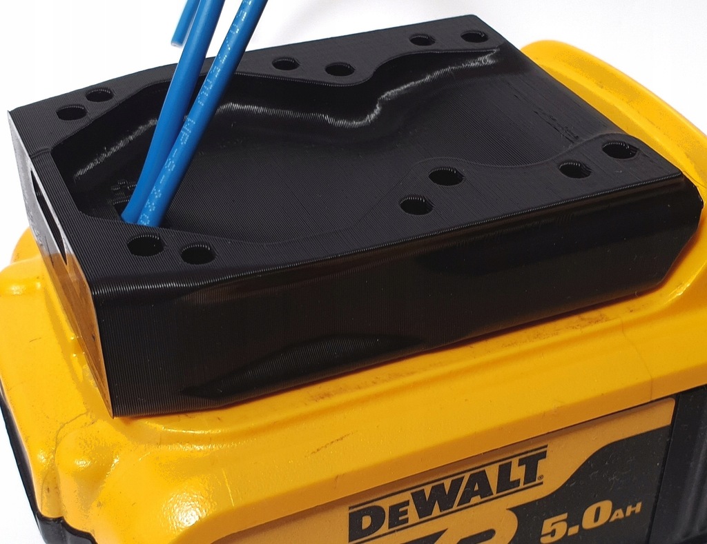 Adapter akumulatora baterii Dewalt 18V XR - 14450948119 - oficjalne ...