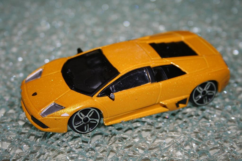 Lamborghini MURCIELAGO LP640 Burago 1:43
